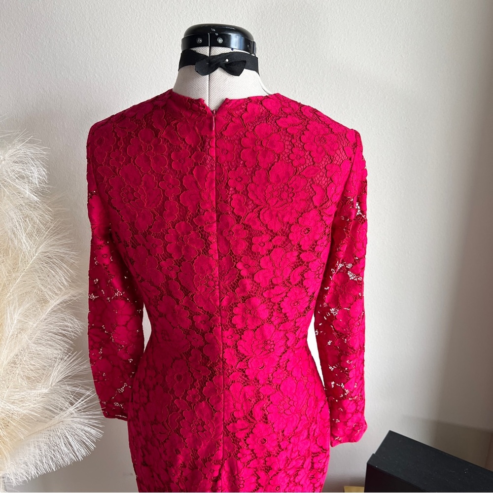 Carolina Herrera Red Lace High Neck Above Knee Sheath Dress - Picture 9 of 15